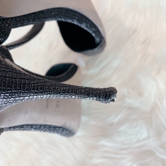 Alexander Wang Size 40 Textured Ankle Strap “Lovisa” Black Pumps (FLAWED) - Picture 10 of 16